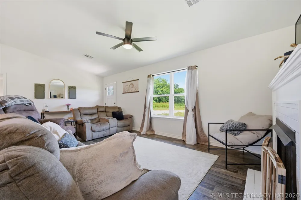 7403 County Road 147 E Allen, OK 74825