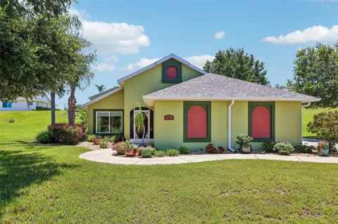 76 FAIRWAY CIRCLE