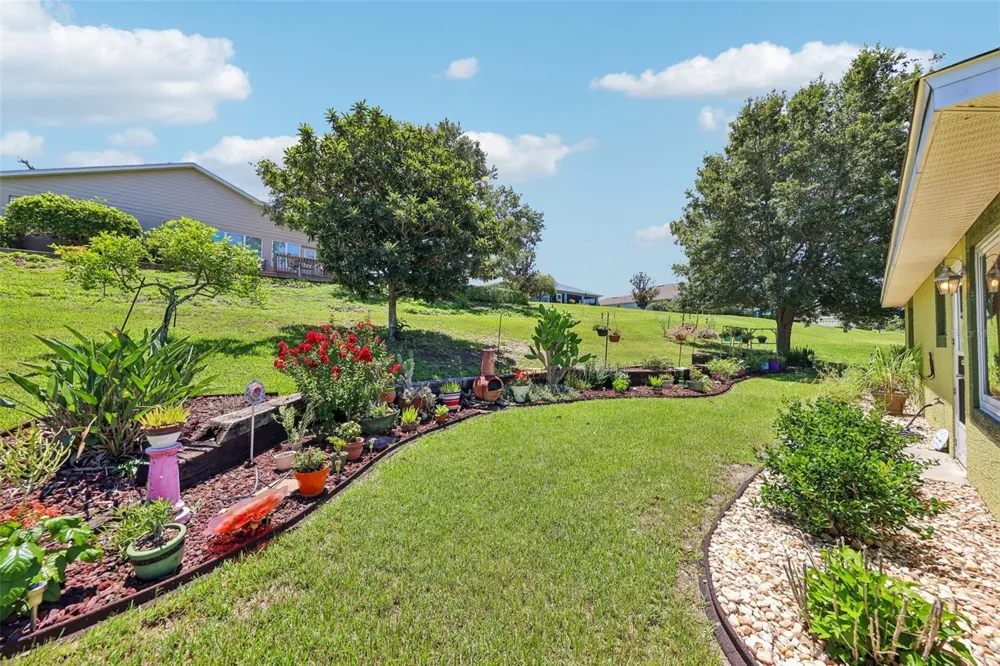 76 FAIRWAY CIRCLE Umatilla, FL 32784