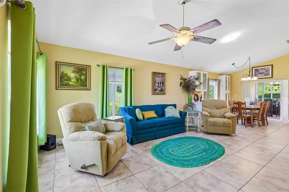 76 FAIRWAY CIRCLE Umatilla, FL 32784