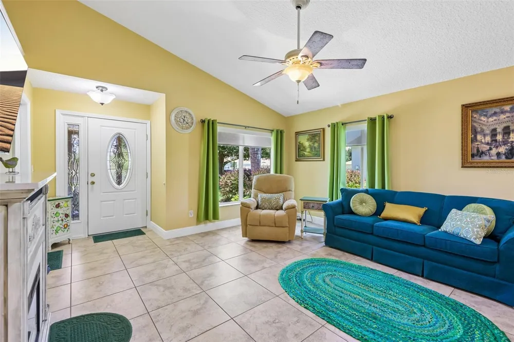 76 FAIRWAY CIRCLE Umatilla, FL 32784