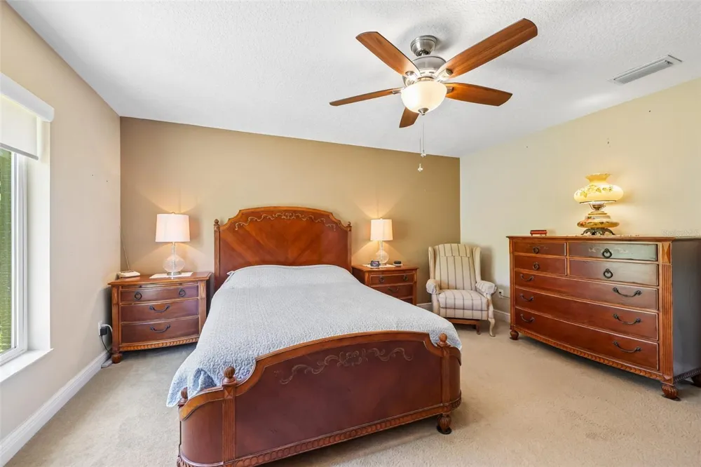 76 FAIRWAY CIRCLE Umatilla, FL 32784