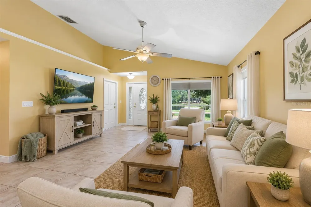 76 FAIRWAY CIRCLE Umatilla, FL 32784