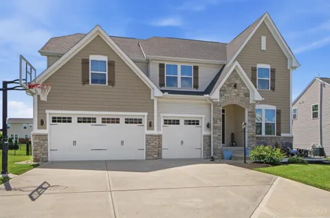 4642 Blue Jay Way
