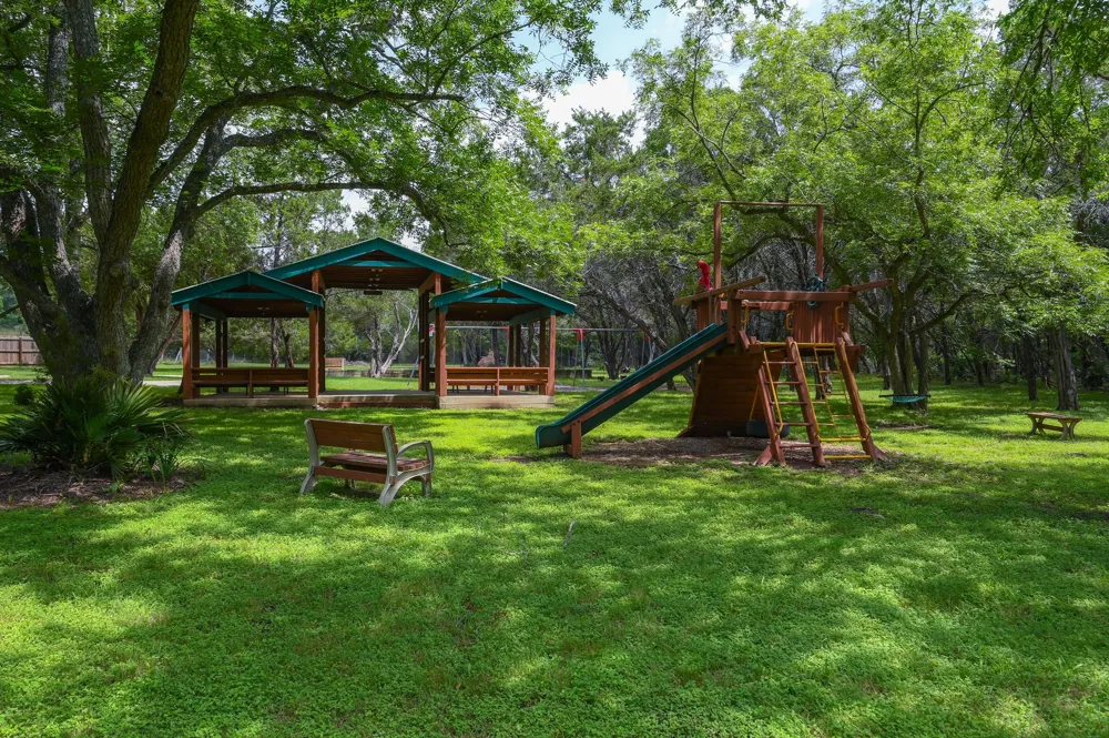 401 Mountain Crest Drive Wimberley, TX 78676