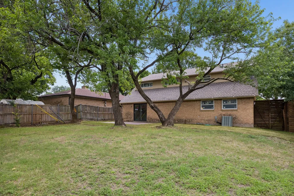 10517 Wyatt Street Dallas, TX 75218