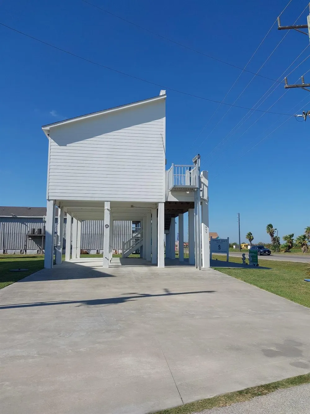 999 S Redfish Port Bolivar, TX 77650