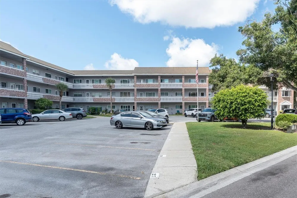 2461 RHODESIAN DRIVE #45 Clearwater, FL 33763