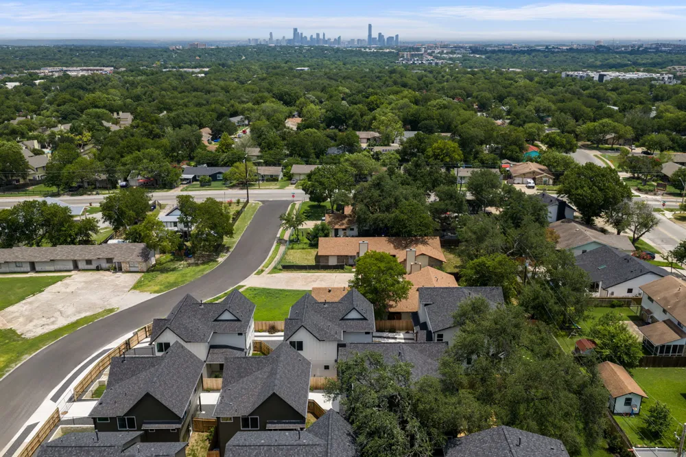 6409 Bradsher #C Austin, TX 78745