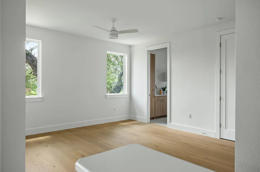 6409 Bradsher #C Austin, TX 78745