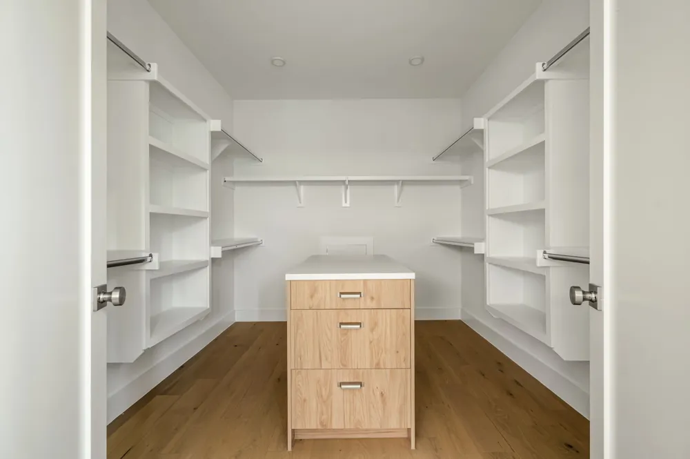 6409 Bradsher #C Austin, TX 78745