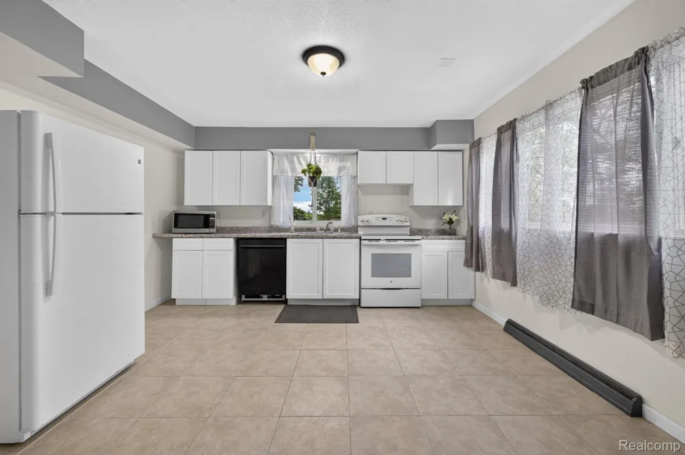 9288 Hilda Lane Clayton Charter Township, MI 48433