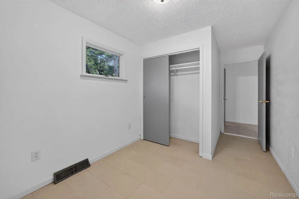 9288 Hilda Lane Clayton Charter Township, MI 48433