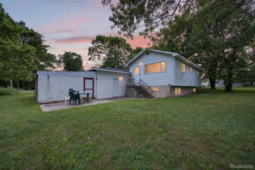 9288 Hilda Lane Clayton Charter Township, MI 48433