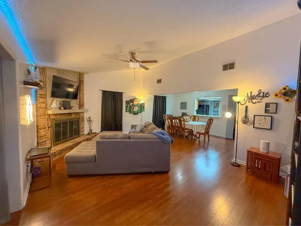 35058 WHISPERING OAKS BOULEVARD Dade City, FL 33523