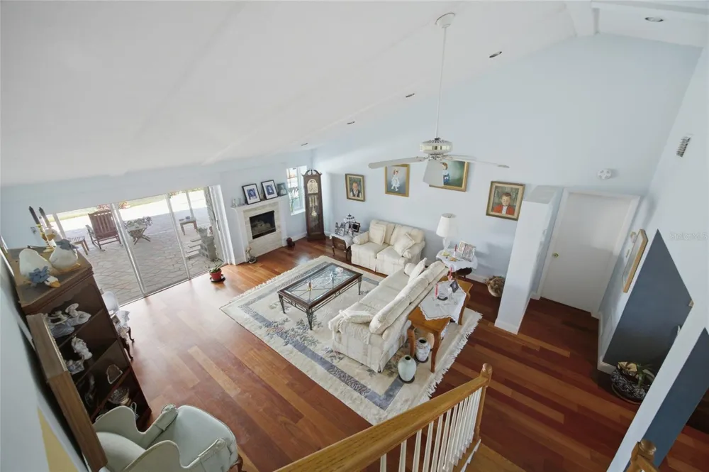 4912 58TH AVENUE S St Petersburg, FL 33715