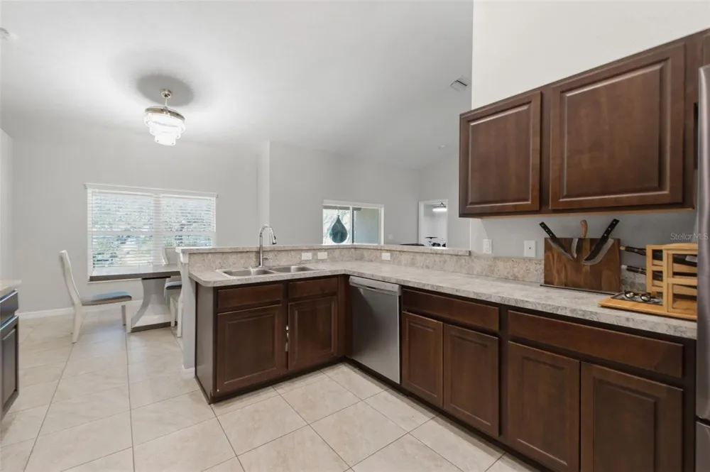 12155 PEREGRINE FALCON AVENUE Weeki Wachee, FL 34614