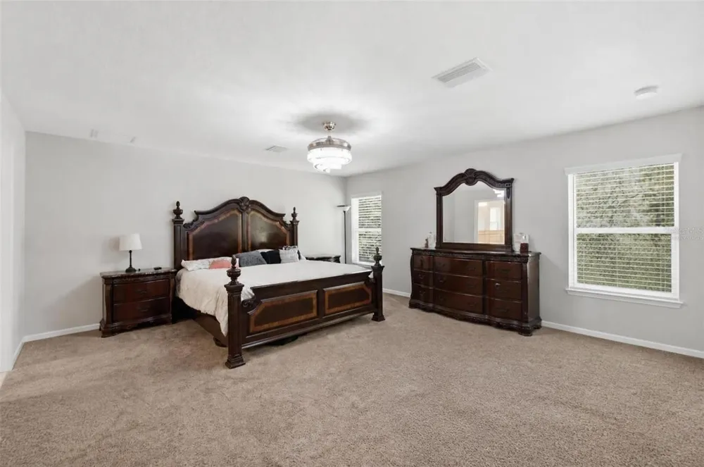 12155 PEREGRINE FALCON AVENUE Weeki Wachee, FL 34614