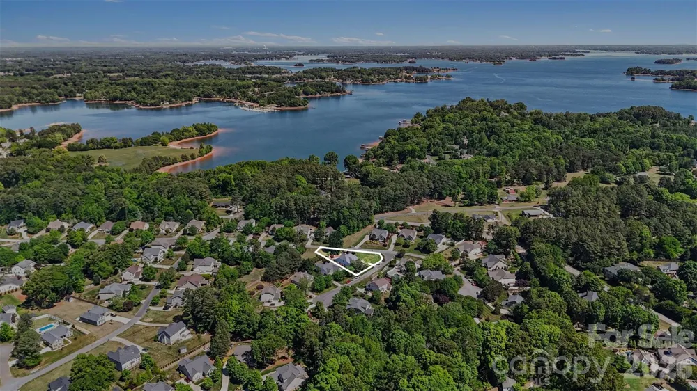 7999 Worth Way Denver, NC 28037