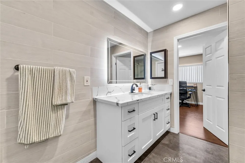24048 Cruise Circle Canyon Lake, CA 92587