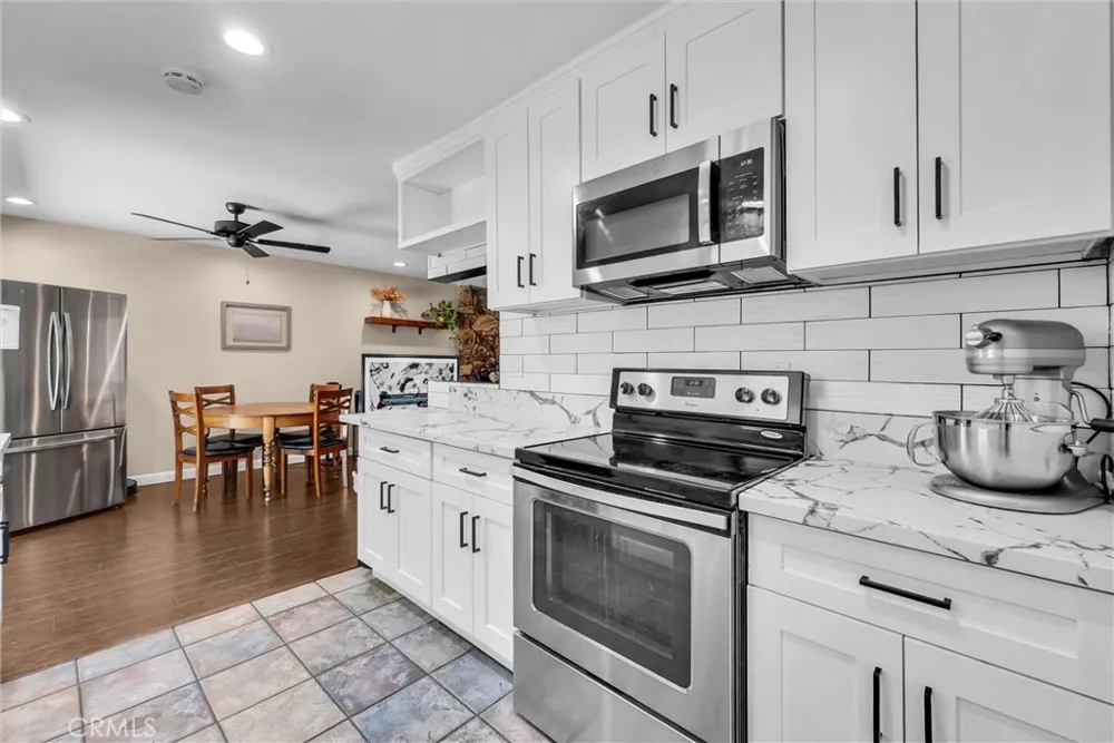 24048 Cruise Circle Canyon Lake, CA 92587