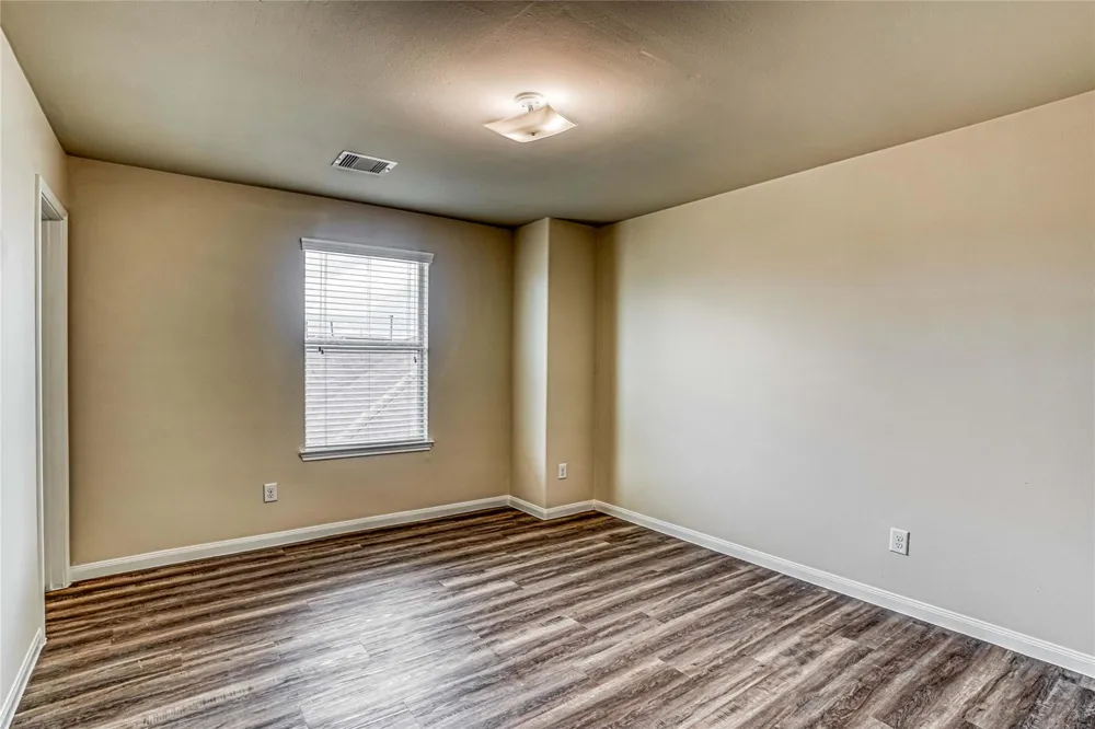 16 Leisure Shore Court Manvel, TX 77578