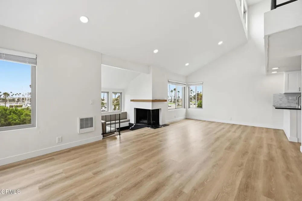 3664 Sunset Lane Oxnard, CA 93035