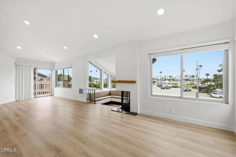 3664 Sunset Lane Oxnard, CA 93035