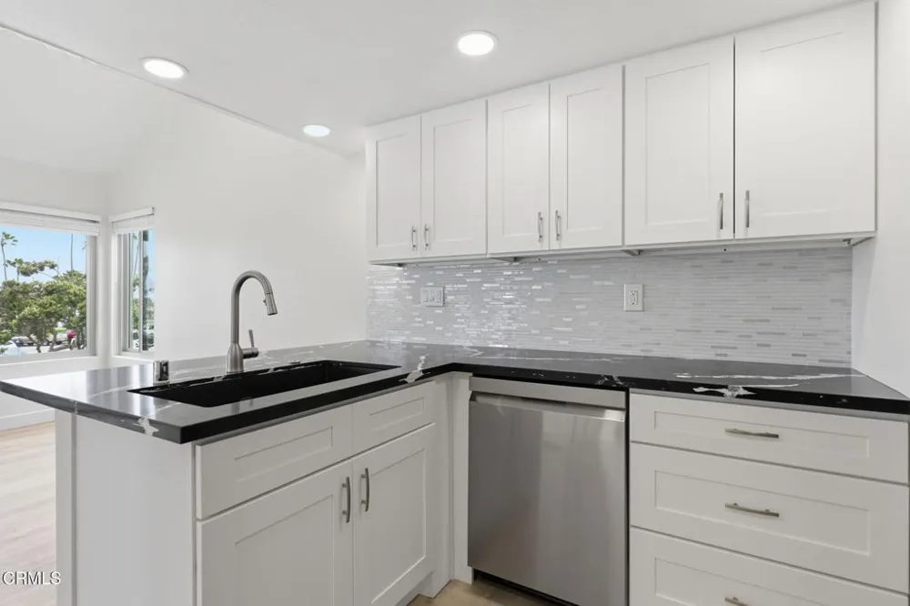 3664 Sunset Lane Oxnard, CA 93035