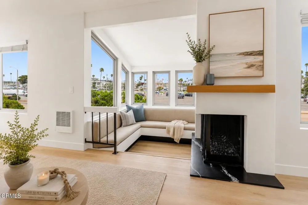 3664 Sunset Lane Oxnard, CA 93035