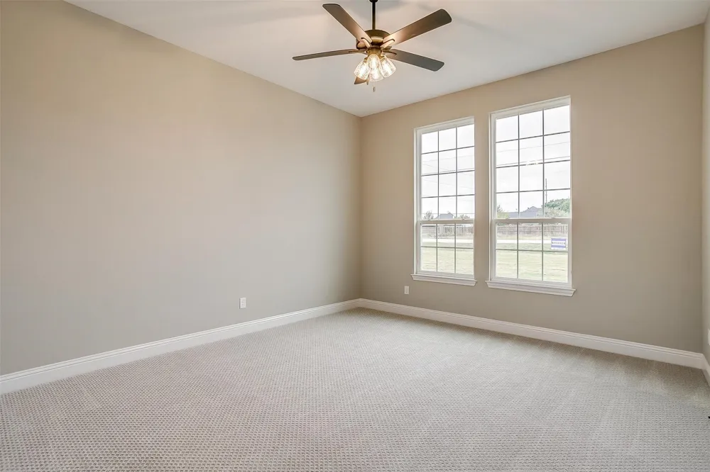 991 Hulen Crowley, TX 76036