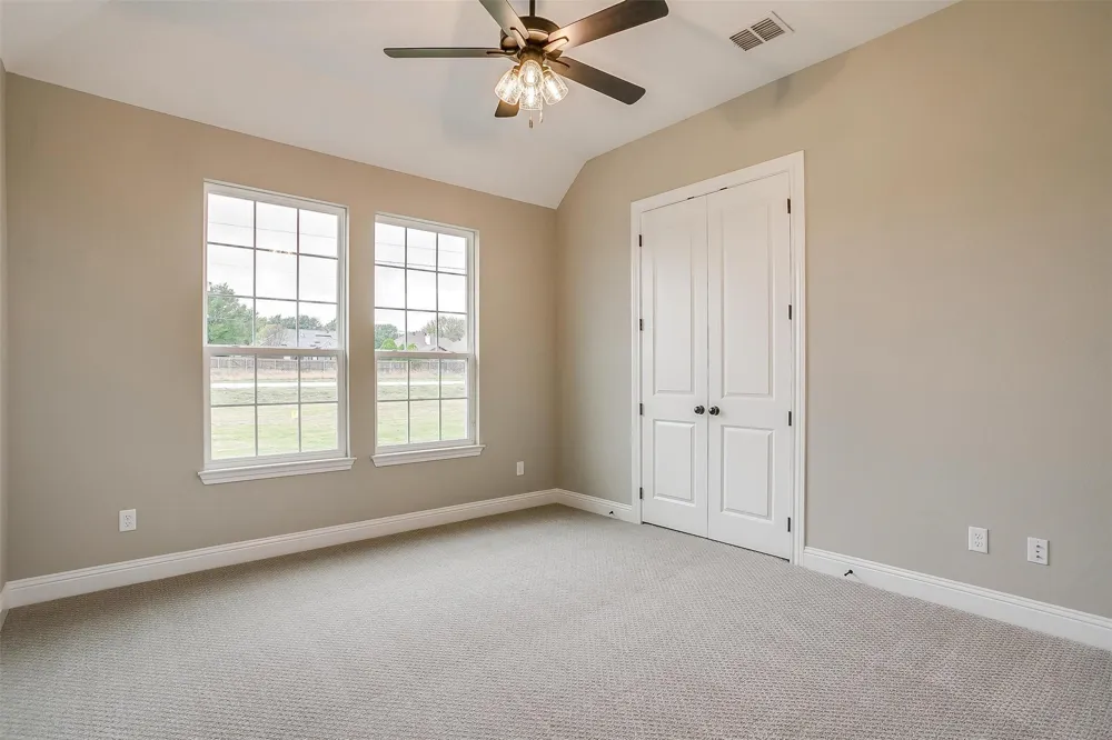 991 Hulen Crowley, TX 76036