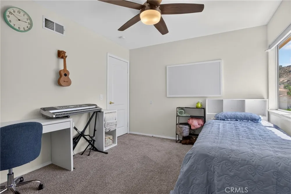 27827 Zion Court Castaic, CA 91384