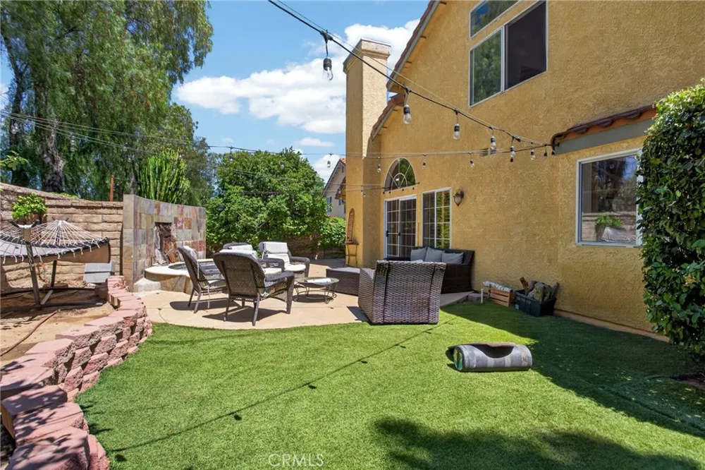 27827 Zion Court Castaic, CA 91384