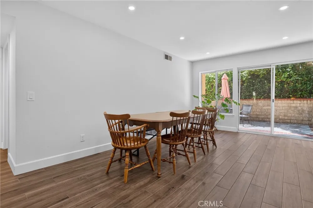 27827 Zion Court Castaic, CA 91384