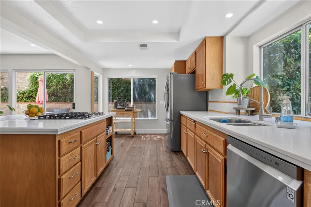 27827 Zion Court Castaic, CA 91384