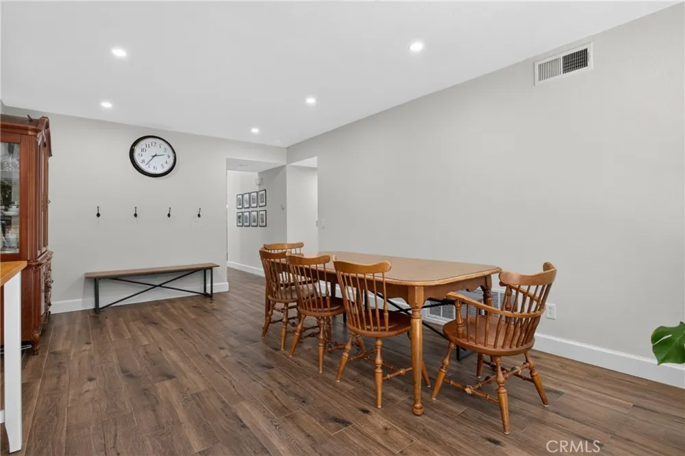 27827 Zion Court Castaic, CA 91384