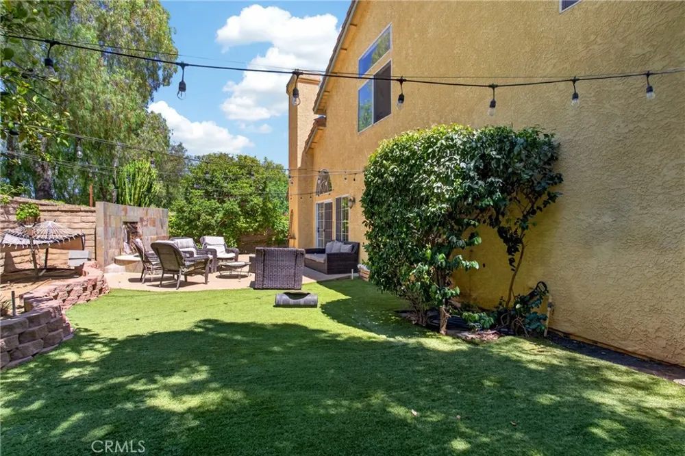 27827 Zion Court Castaic, CA 91384