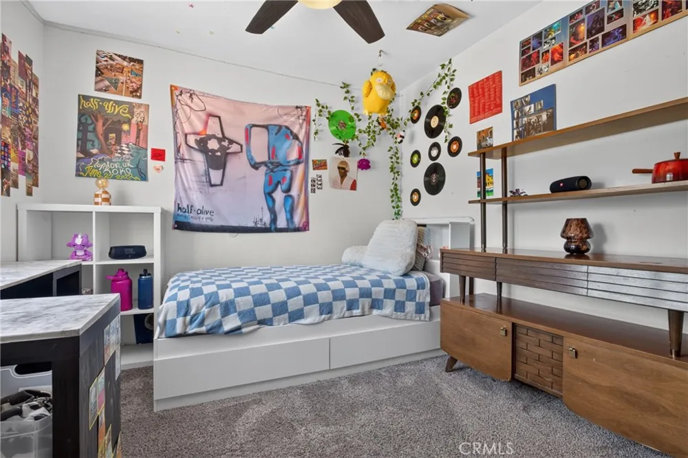 27827 Zion Court Castaic, CA 91384