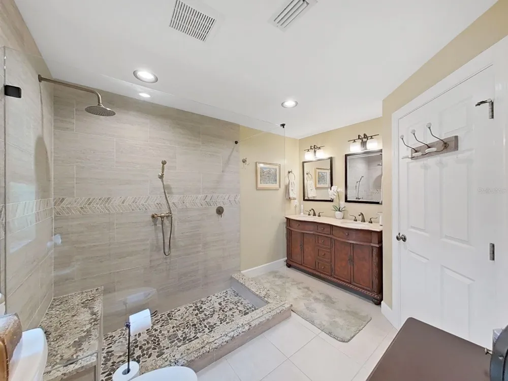 1110 MCLEAN STREET Dunedin, FL 34698