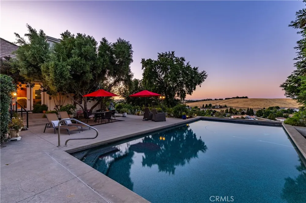 2045 Vista De La Vina Templeton, CA 93465
