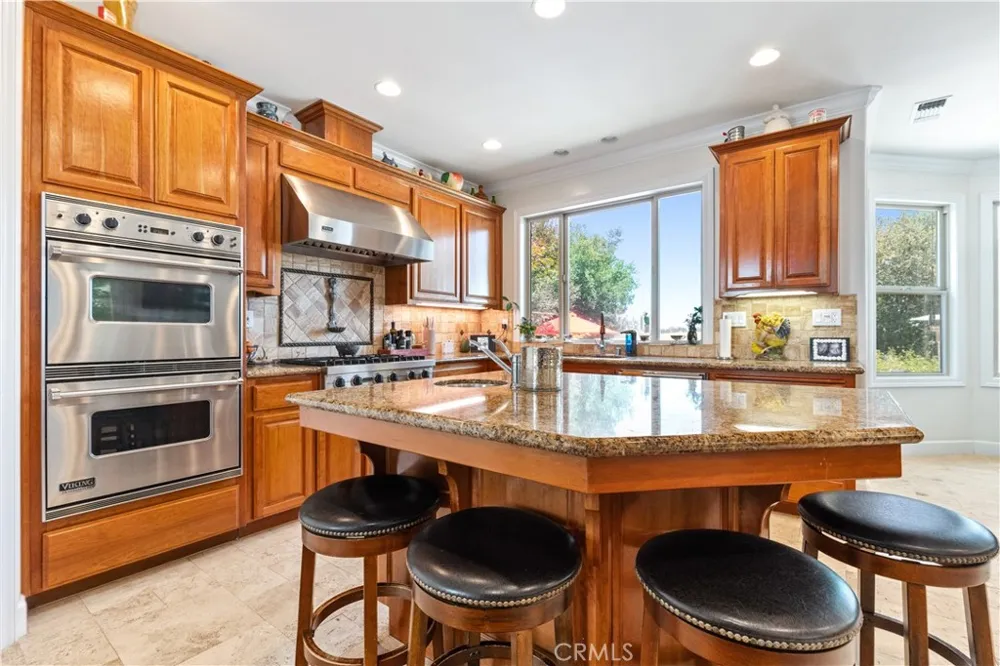 2045 Vista De La Vina Templeton, CA 93465