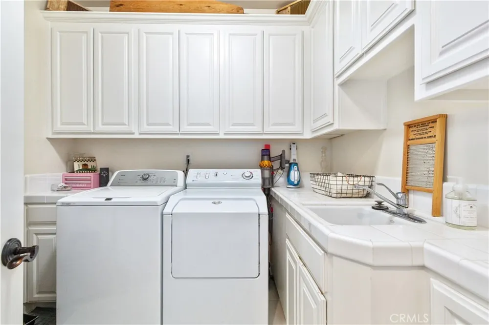 2045 Vista De La Vina Templeton, CA 93465