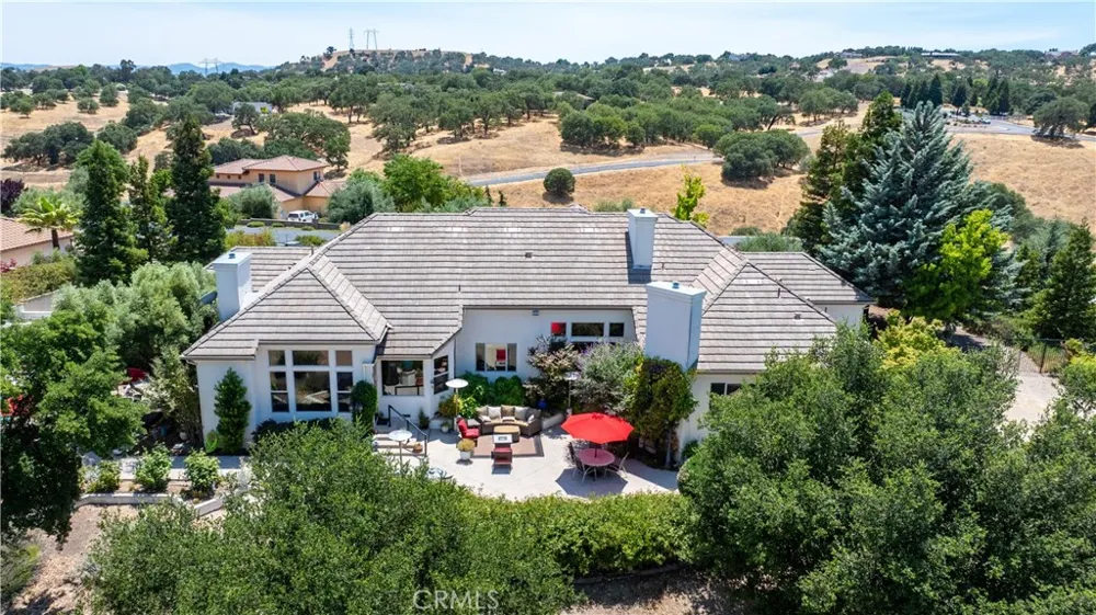 2045 Vista De La Vina Templeton, CA 93465
