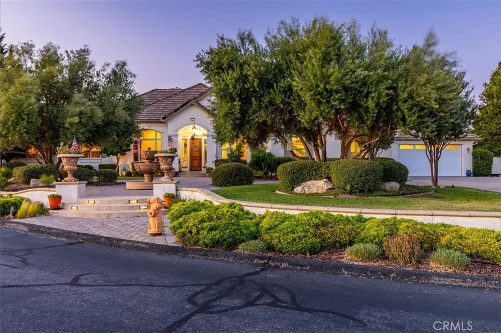2045 Vista De La Vina Templeton, CA 93465