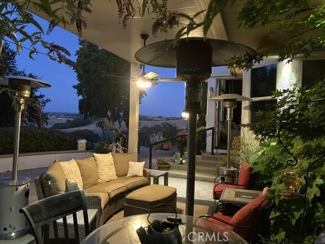 2045 Vista De La Vina Templeton, CA 93465