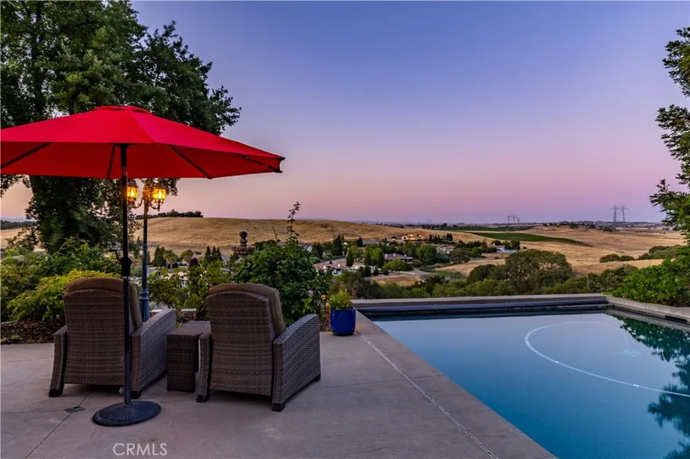2045 Vista De La Vina Templeton, CA 93465