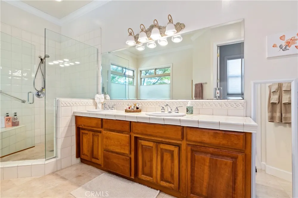 2045 Vista De La Vina Templeton, CA 93465
