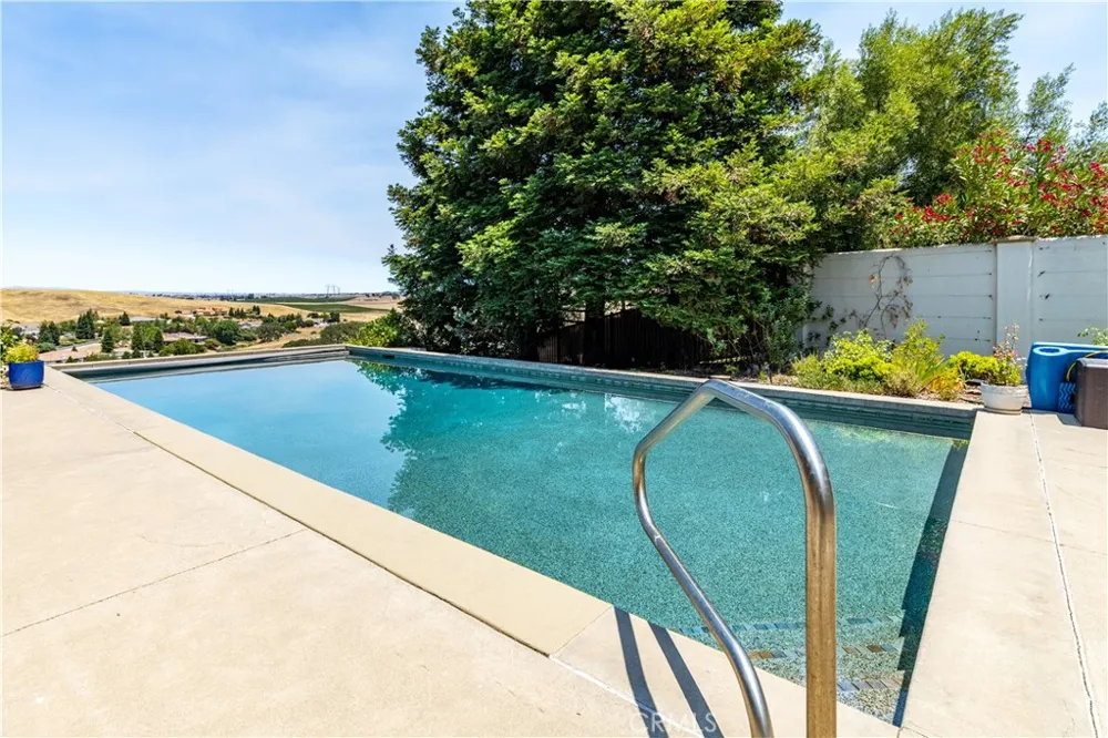 2045 Vista De La Vina Templeton, CA 93465