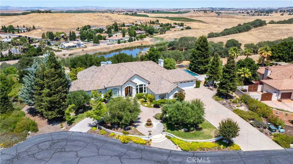 2045 Vista De La Vina Templeton, CA 93465